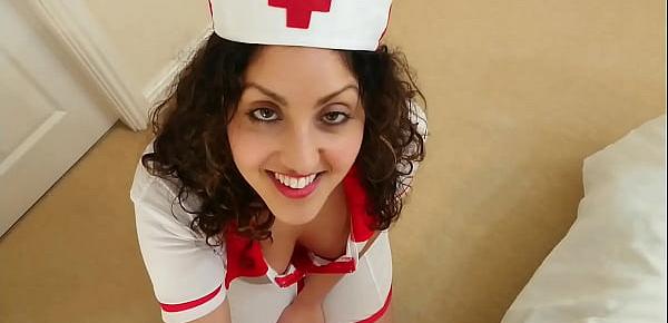  British Nurse collects patient sperm sample but ends up swallowing it deepthroat POV Indian